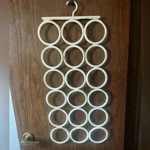 Scarf organizer